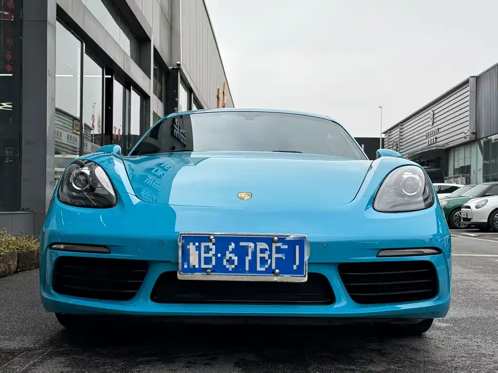 PORSCHE 718