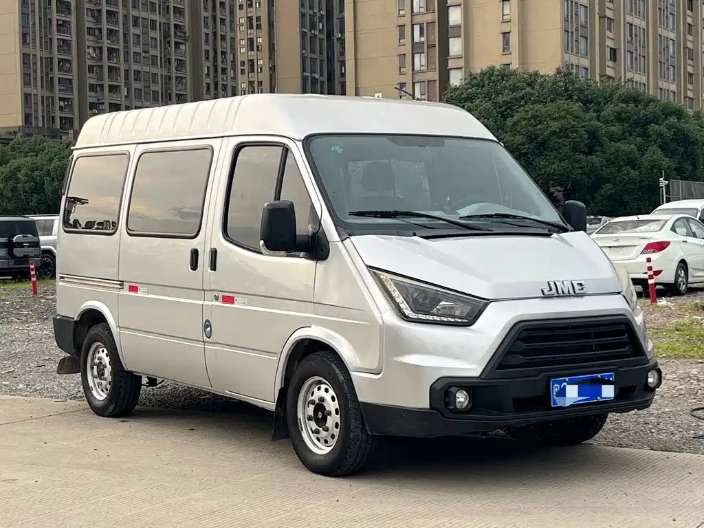 JMC Tesla — миниатюра 3