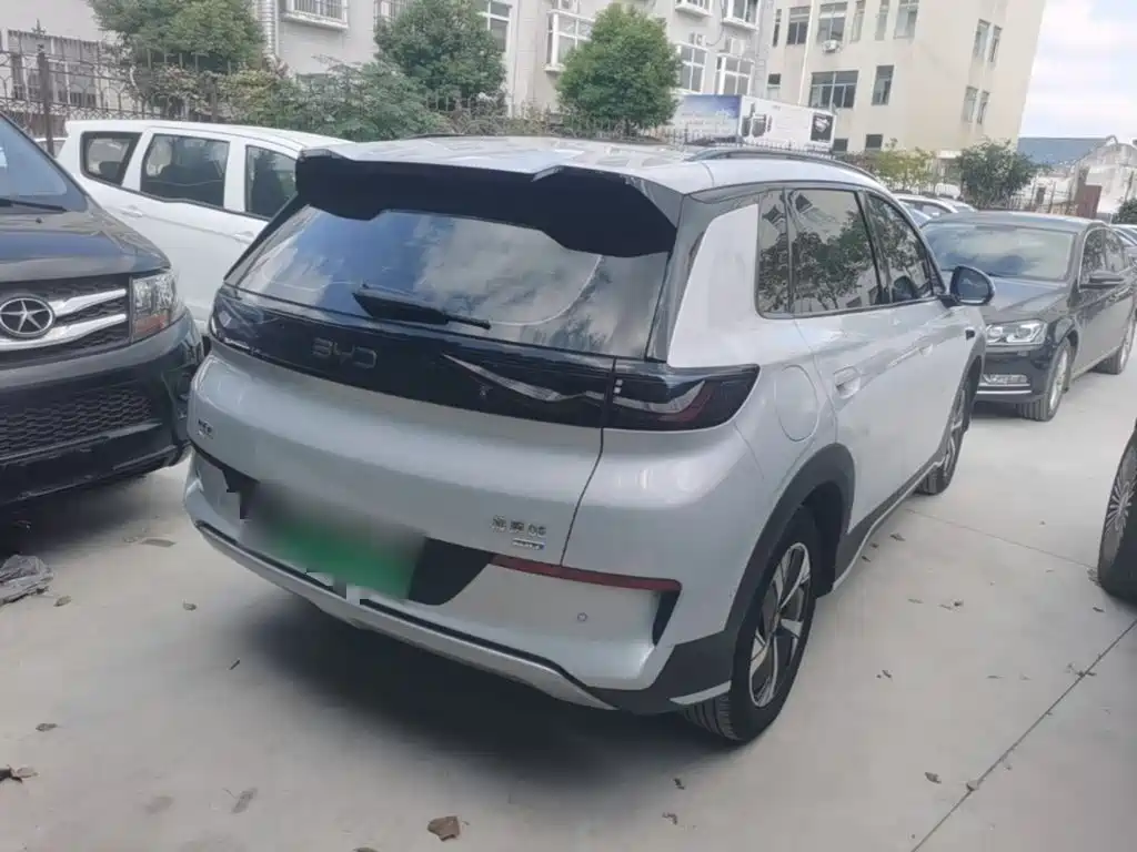 BYD Sealion 05 EV — миниатюра 7
