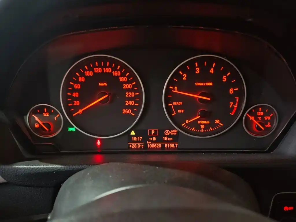BMW 3 Series — миниатюра 12