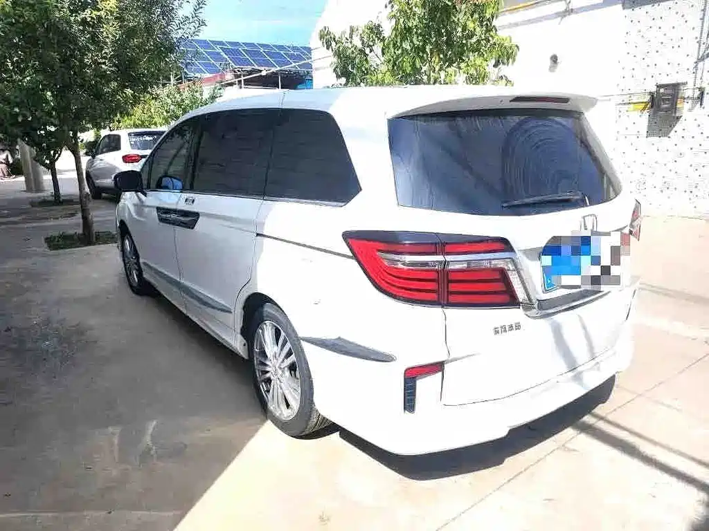 Honda Elysion — миниатюра 4