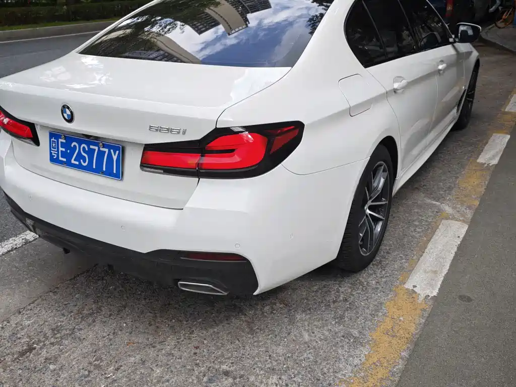 BMW 5 Series (Import) — миниатюра 11