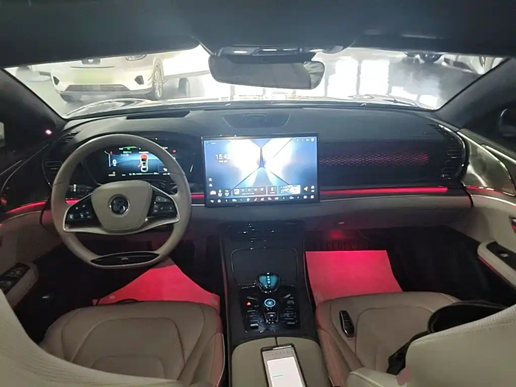 BYD Han — миниатюра 10