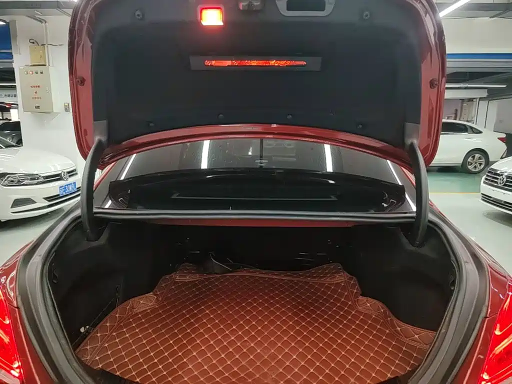 Mercedes-Benz C-Class — миниатюра 19