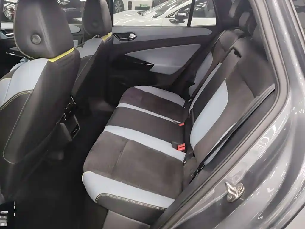 Volkswagen ID.4 X — миниатюра 17