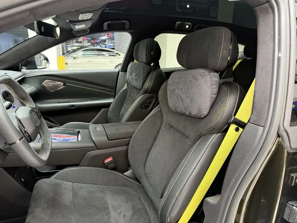 Lynk & Co 10 2025 240 Ultra Sport H7