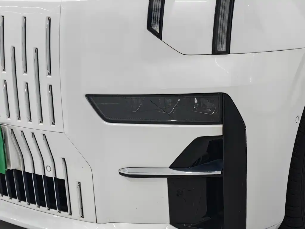 ZEEKR EXTREME KRYPTON 009