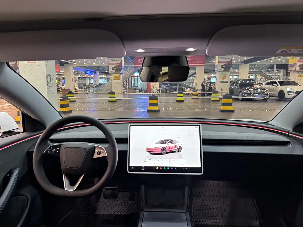 Tesla Model 3 — миниатюра 17