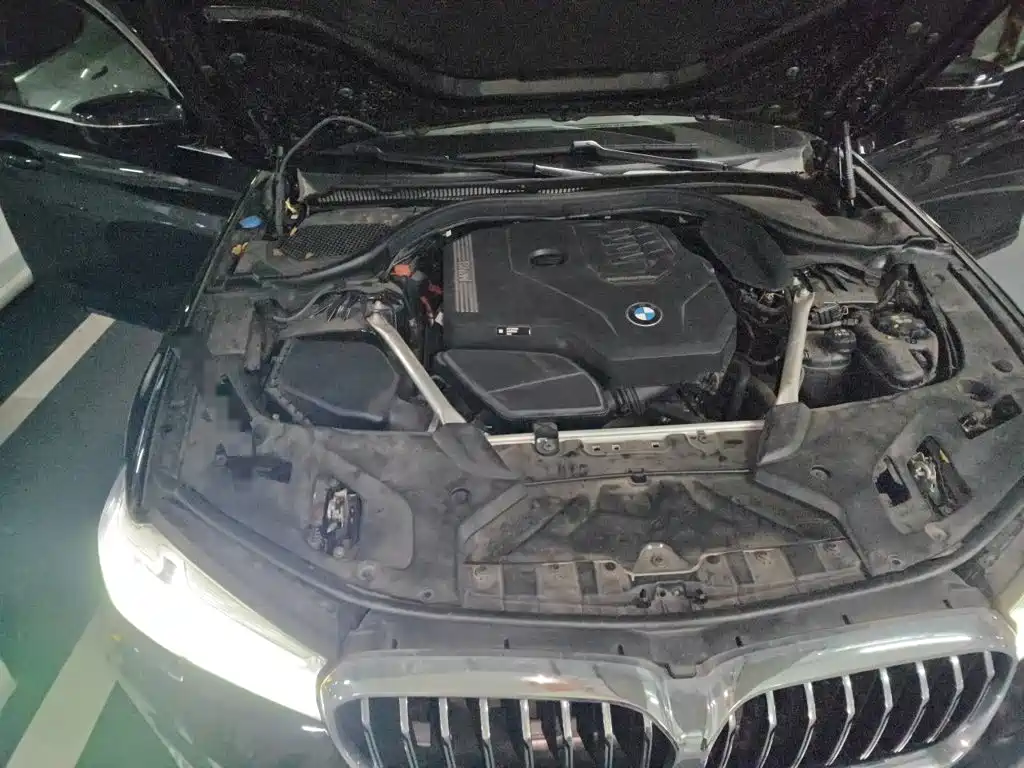 BMW 5 Series — миниатюра 20