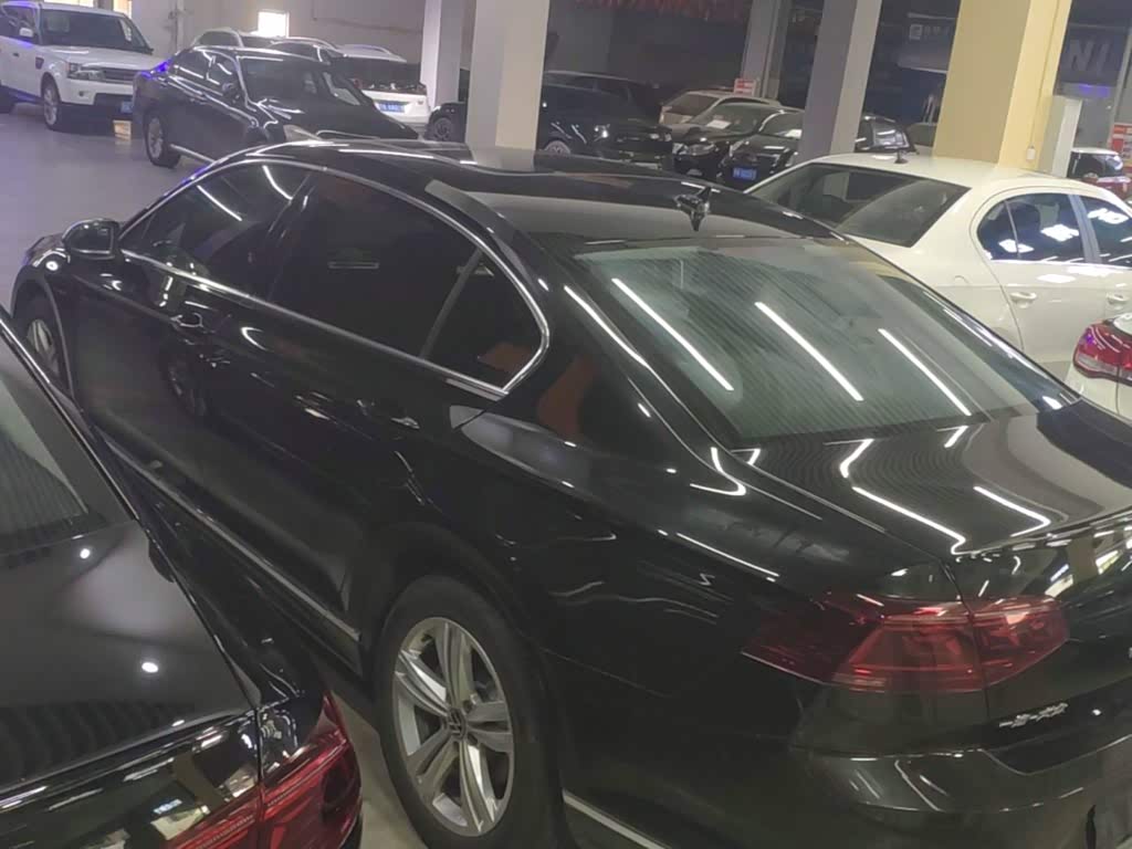 Volkswagen Magotan 1.4 л 2025 г. Чёрный, пробег 25200 км