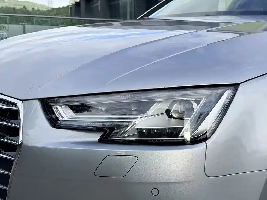 Audi A4L — миниатюра 7