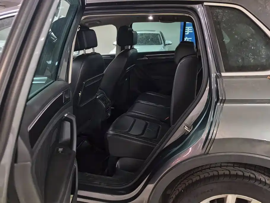 Volkswagen Tiguan — миниатюра 11