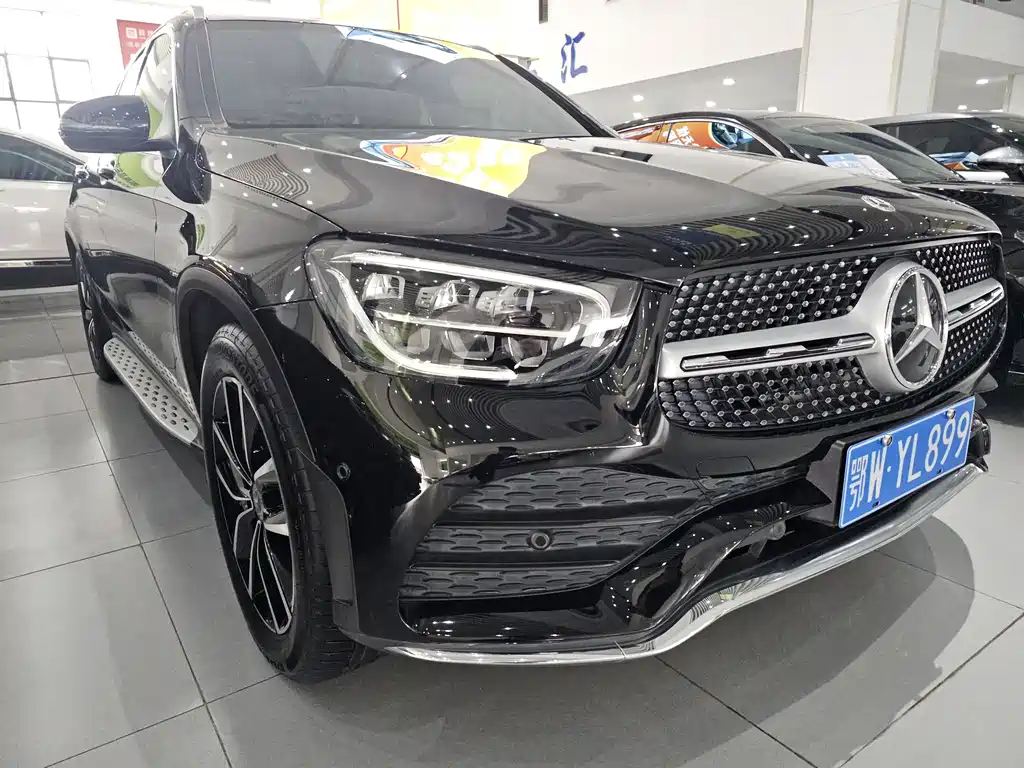 MERCEDES-BENZ GLC