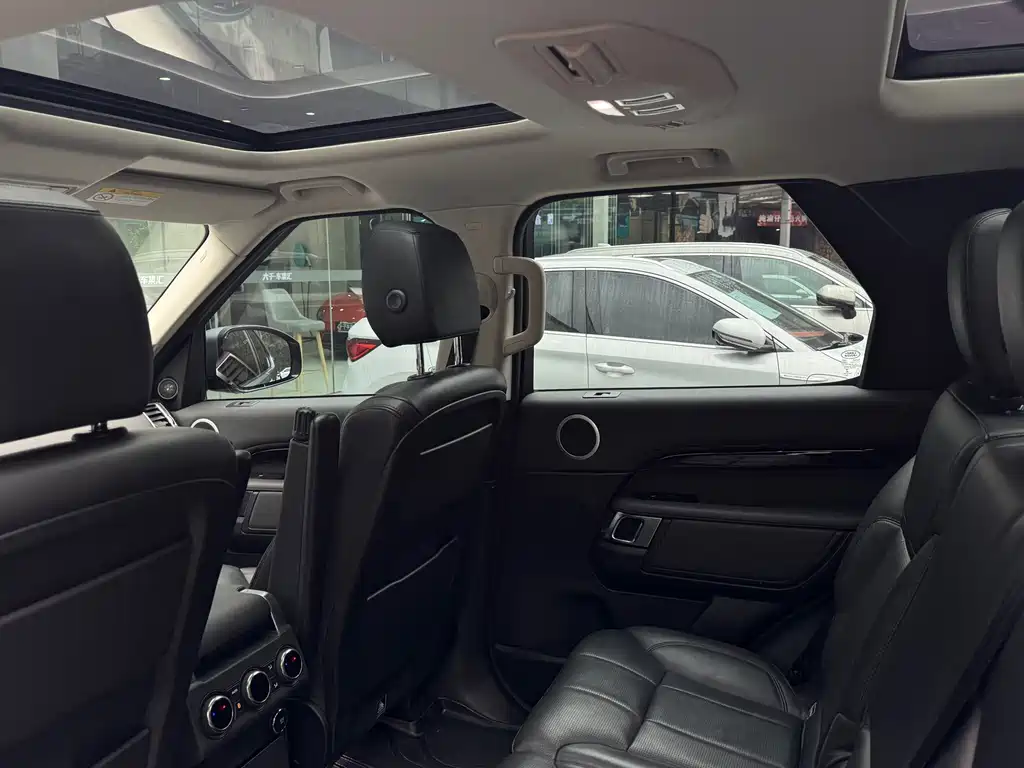 Land Rover Discovery — миниатюра 18