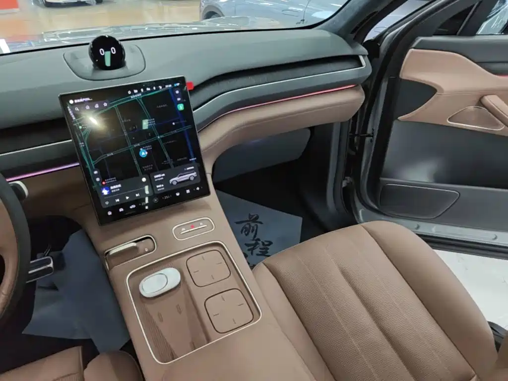 NIO ES8 — миниатюра 13