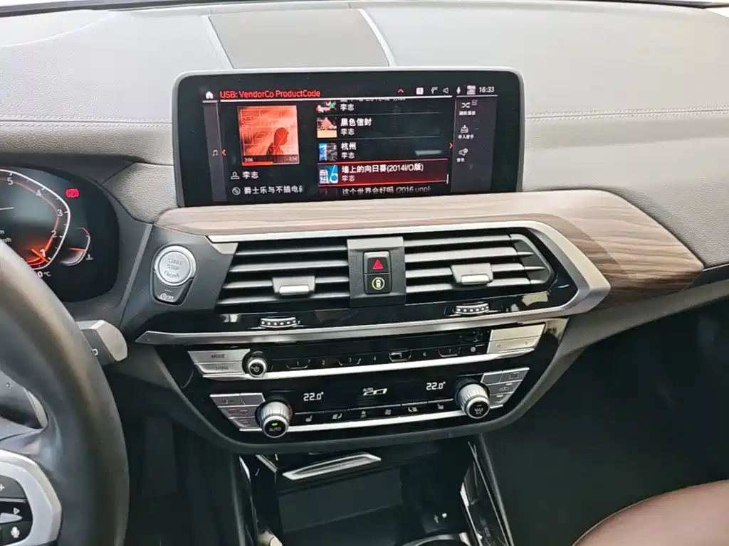 BMW X3 — миниатюра 13