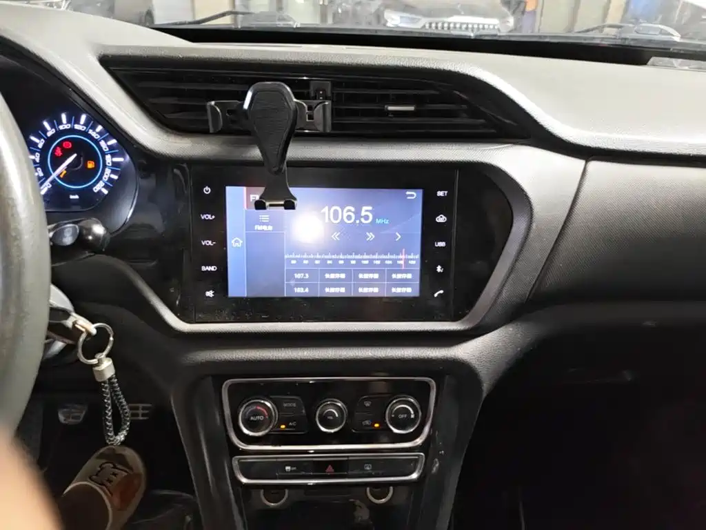 Chery Tiggo 3 — миниатюра 13
