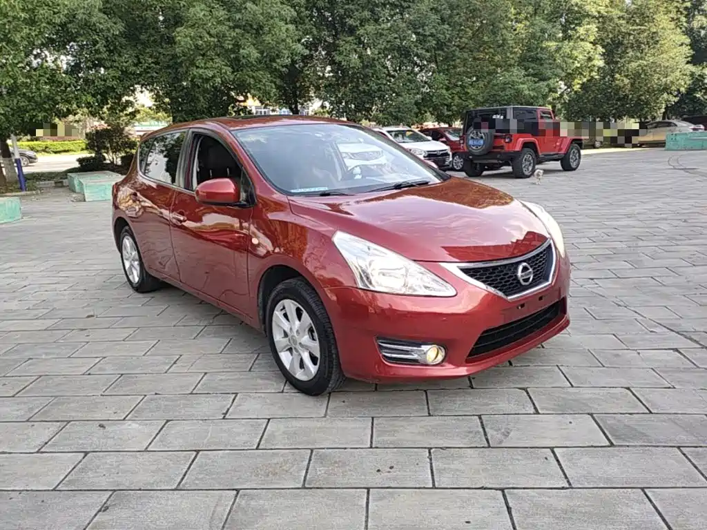 Nissan Tiida — миниатюра 4