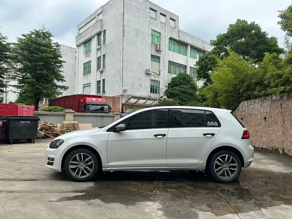 Volkswagen Golf — миниатюра 8