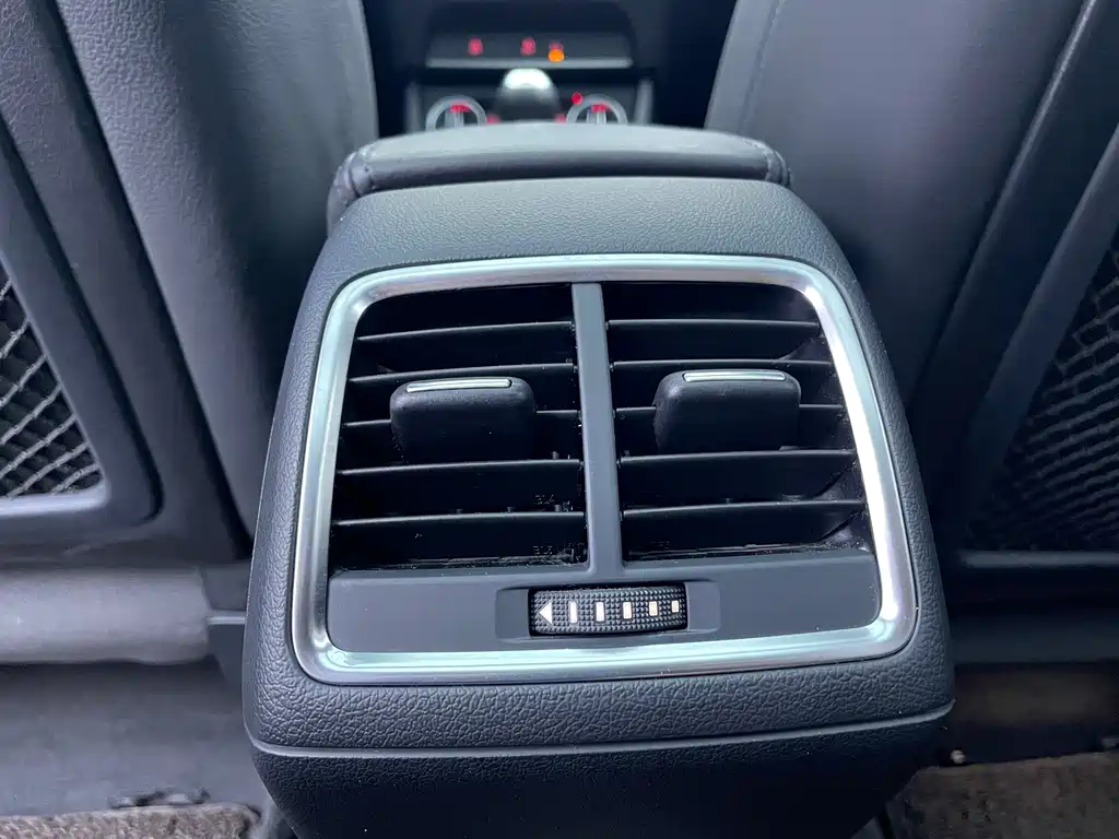 Audi Q3 — миниатюра 12