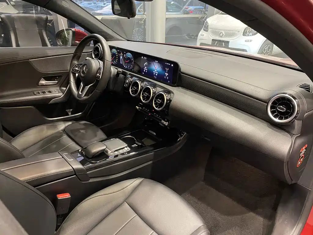 Mercedes-Benz A-Class 2023 — фото 12