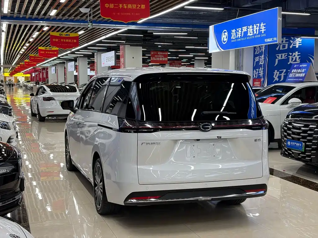 GAC Motor Trumpchi E8 PHEV — миниатюра 16