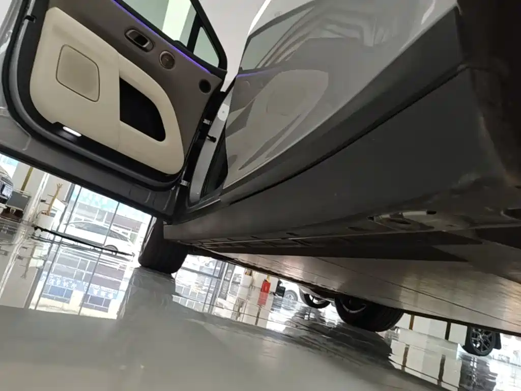Li Auto Li i8 — миниатюра 22