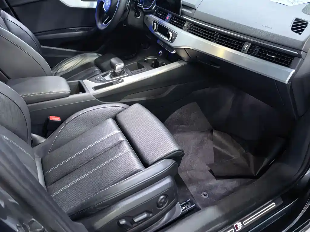 Audi A4L 2022 40 TFSI Fashion