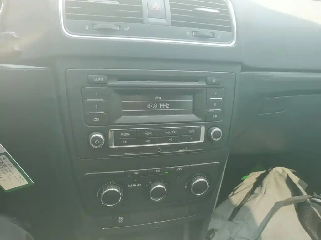 Skoda Yeti — миниатюра 13