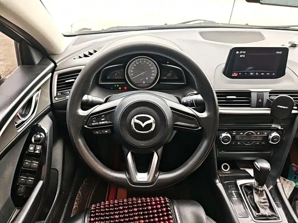 Mazda 3 Axela — миниатюра 11