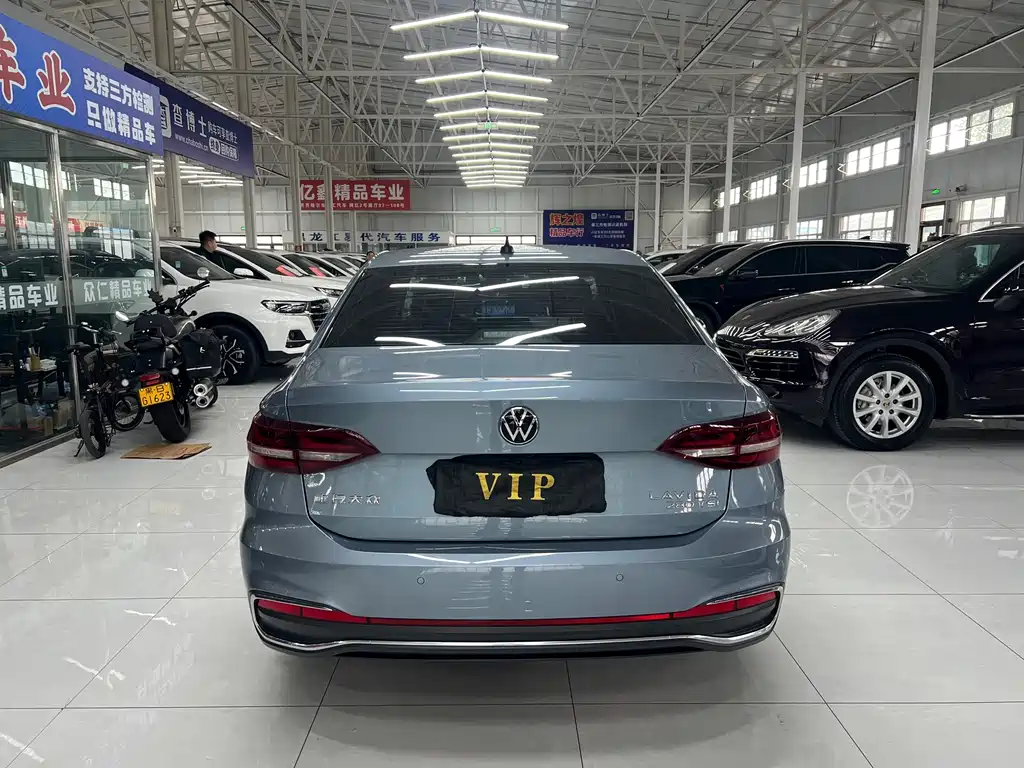 Volkswagen Lavida — миниатюра 8