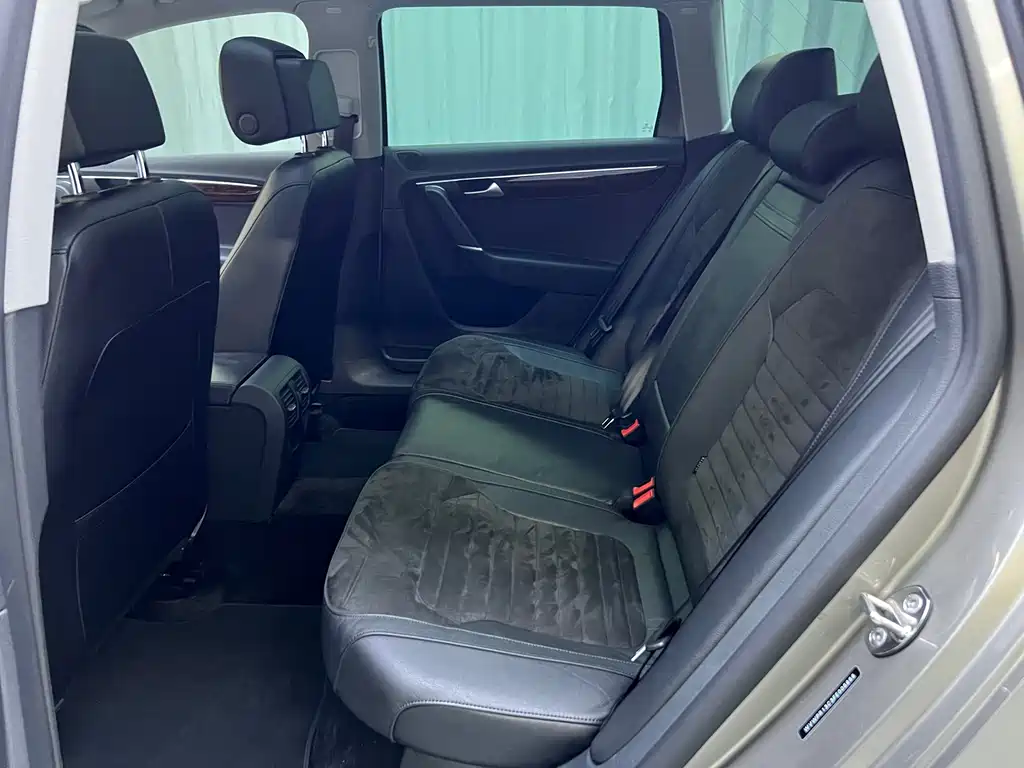Volkswagen Magotan (Import) — миниатюра 17