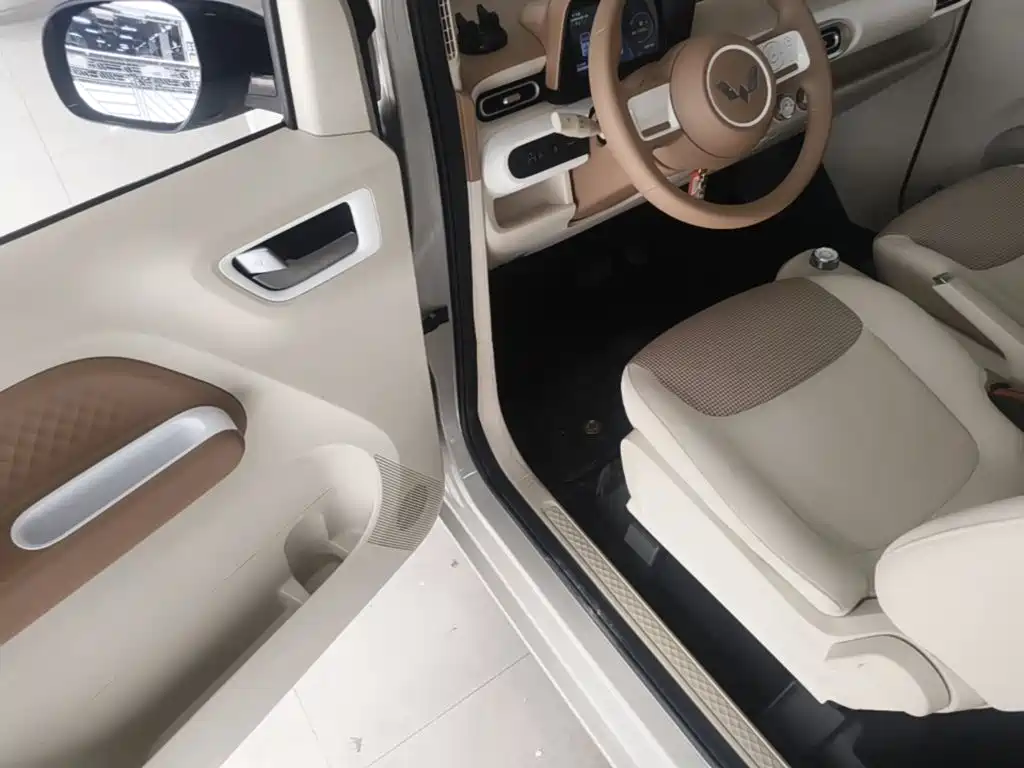 Wuling MINIEV — миниатюра 16