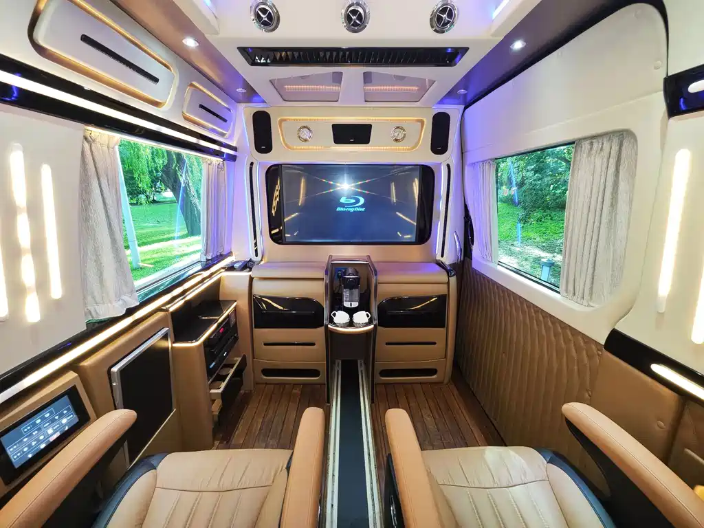 Mercedes-Benz Sprinter — миниатюра 11
