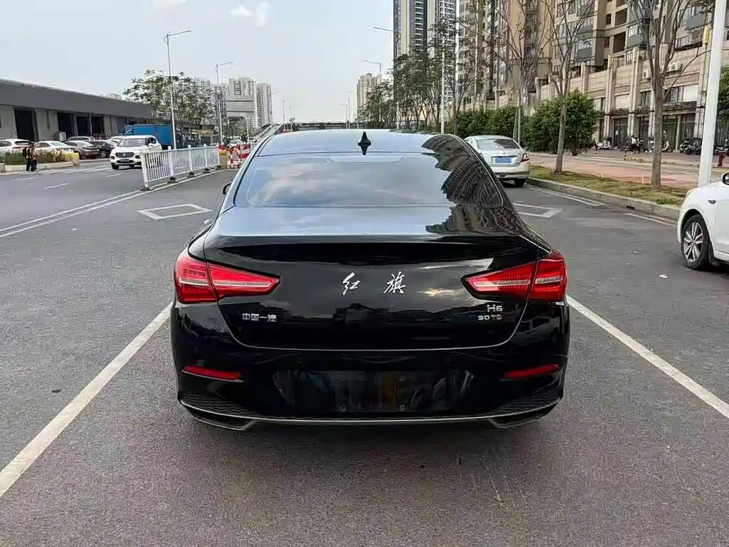 Hongqi Hongqi H5 — миниатюра 5