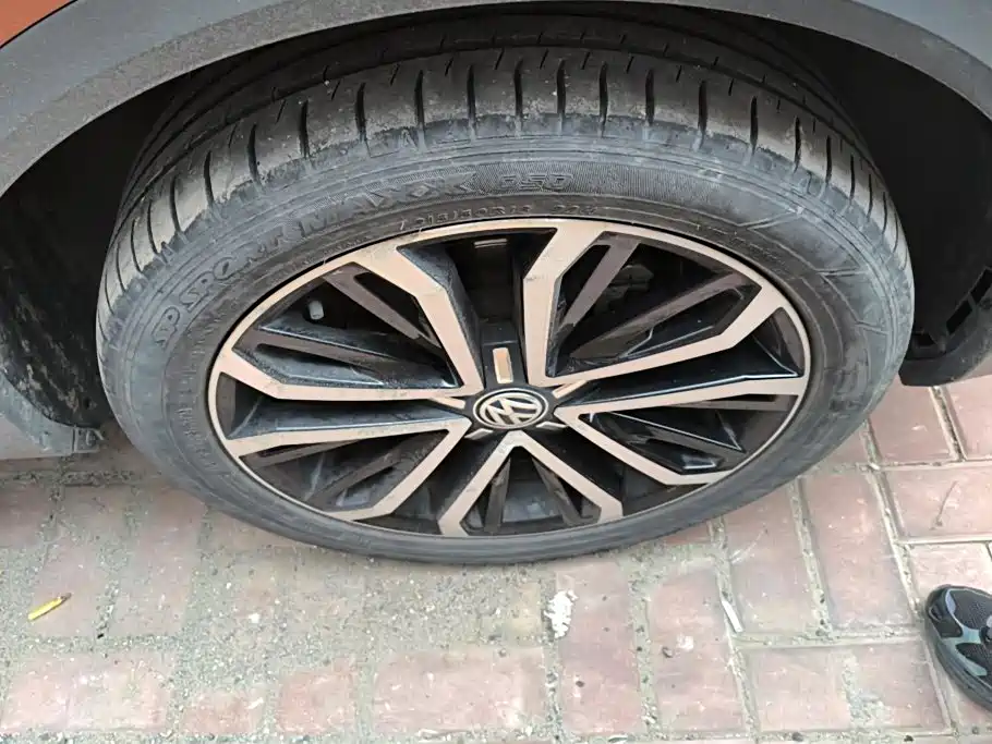 Volkswagen T-Roc — миниатюра 6