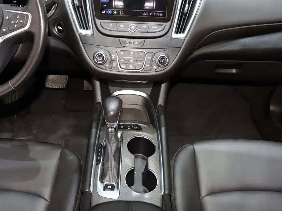 Chevrolet Malibu XL — миниатюра 15
