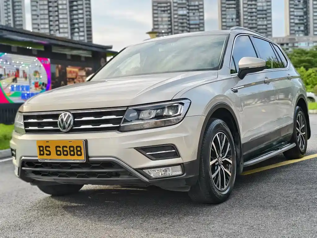 Volkswagen Tiguan L