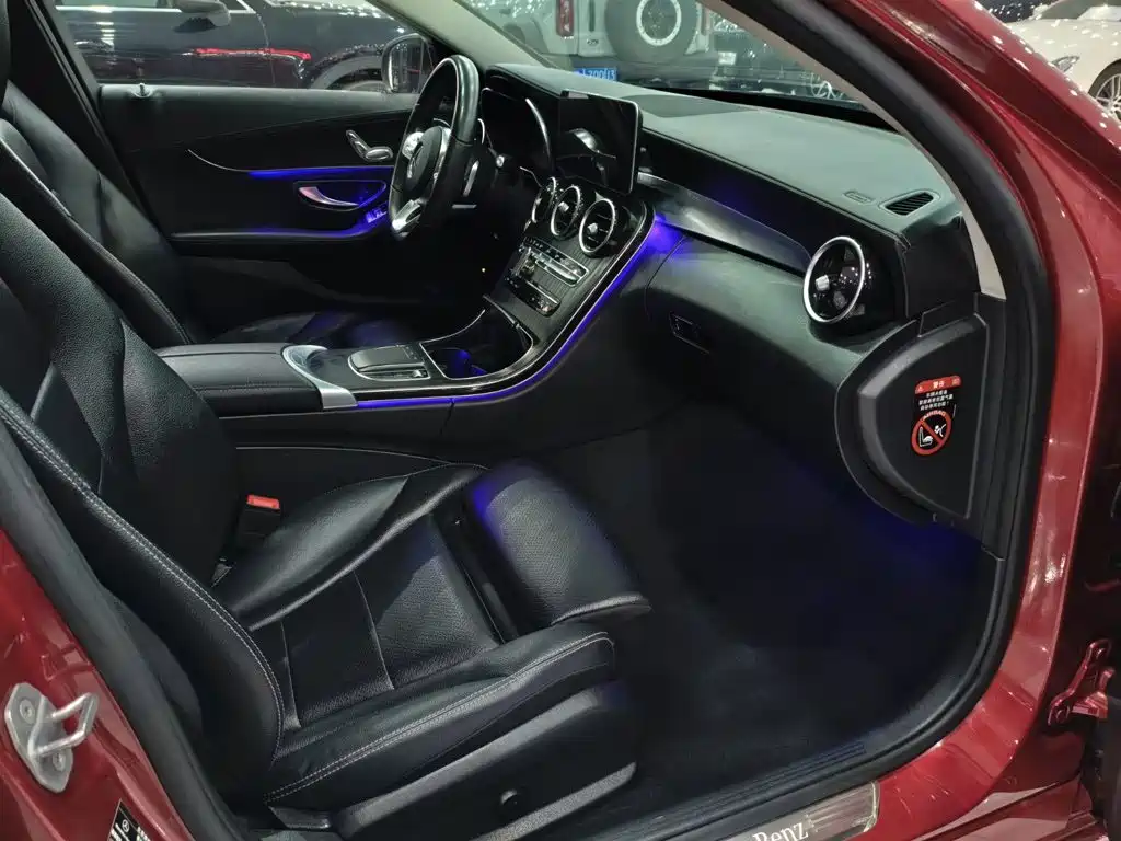 Mercedes-Benz C-Class — миниатюра 13