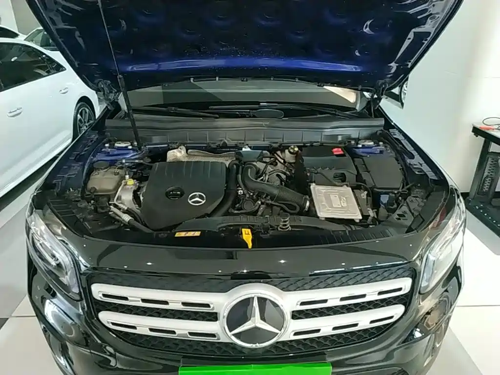 Mercedes-Benz GLB — миниатюра 20