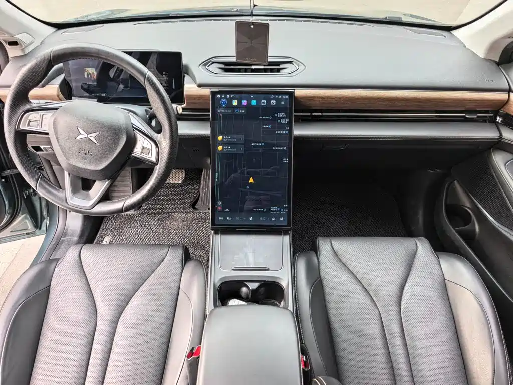 XPeng P5 — миниатюра 6