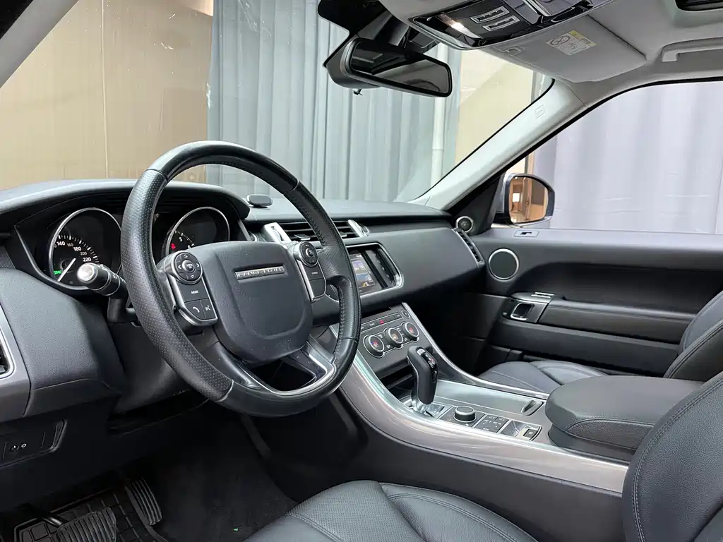 Land Rover Range Rover Sport 2016 3.0 SC V6 SE