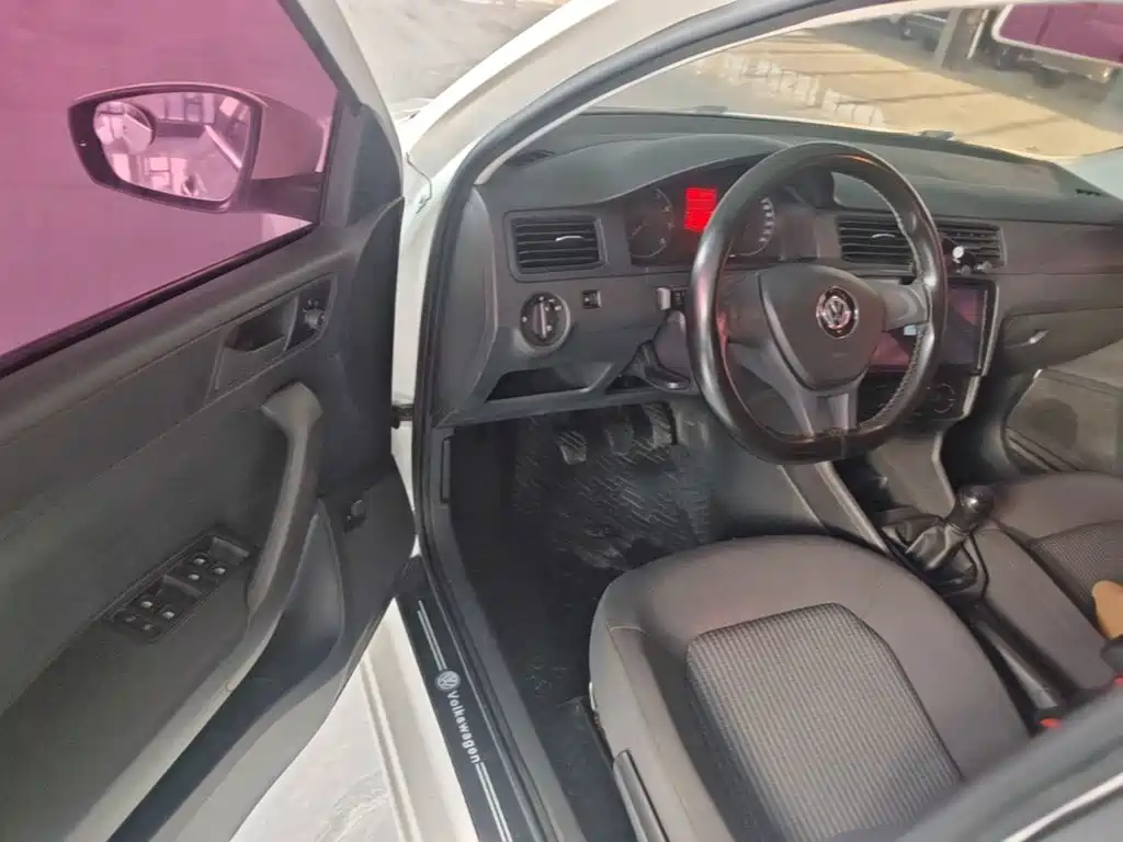 Volkswagen Santana — миниатюра 16