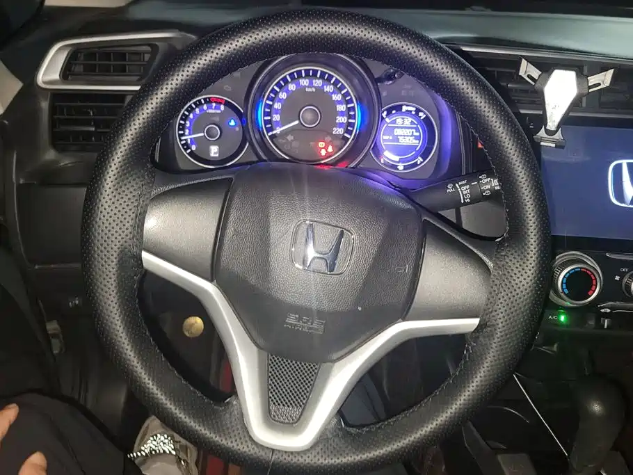 Honda Fit — миниатюра 15