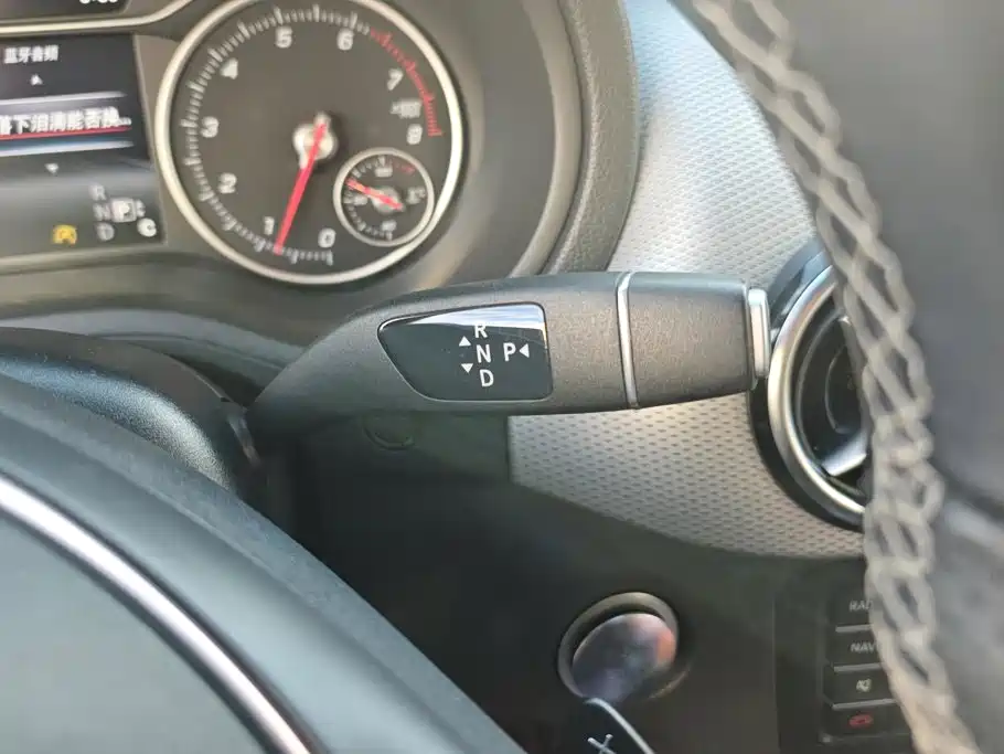 Mercedes-Benz B-Class — миниатюра 16