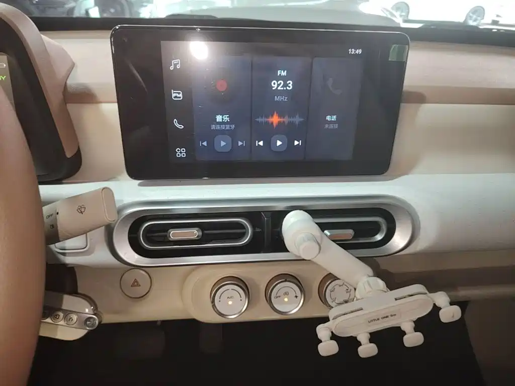Wuling MINIEV — миниатюра 13