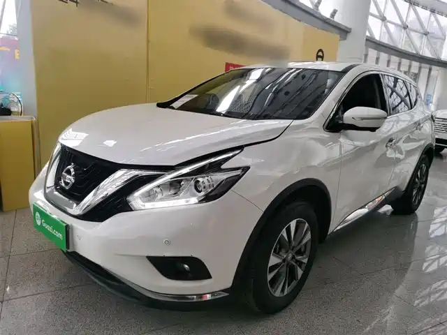 NISSAN LOULAN