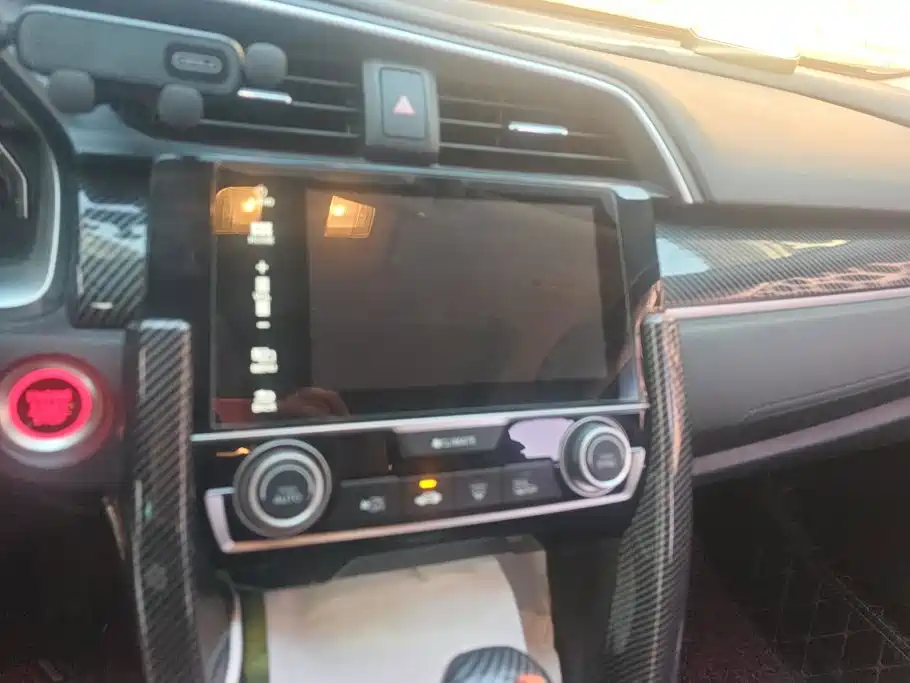 Honda Civic — миниатюра 12