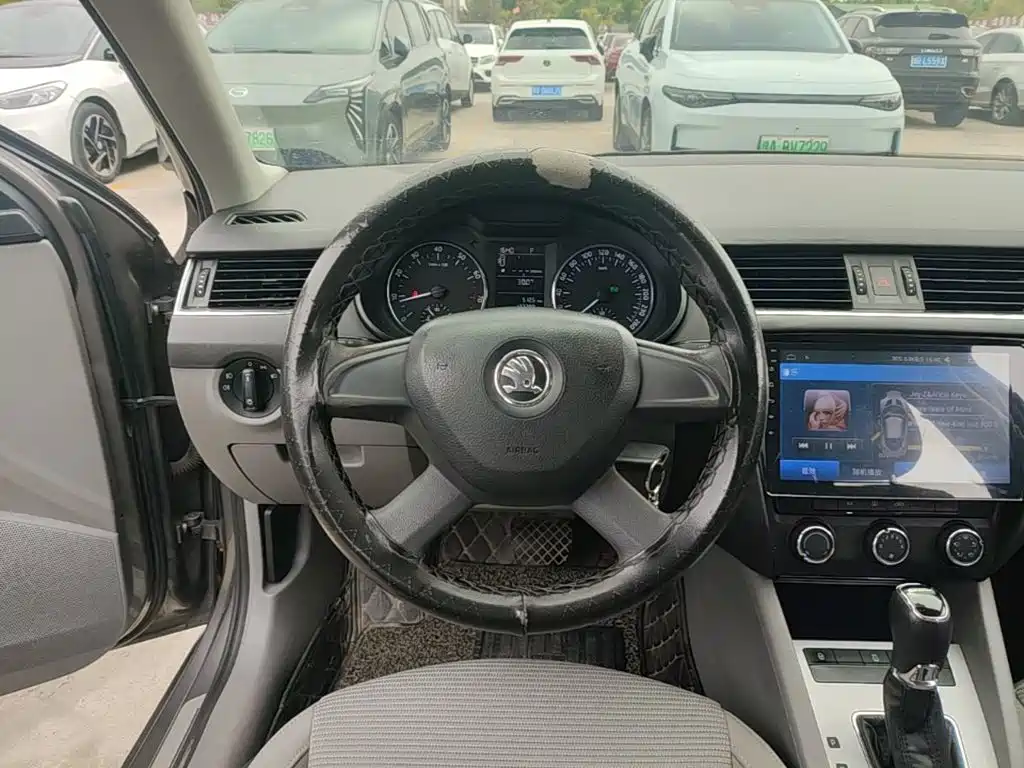 Skoda Octavia — миниатюра 11