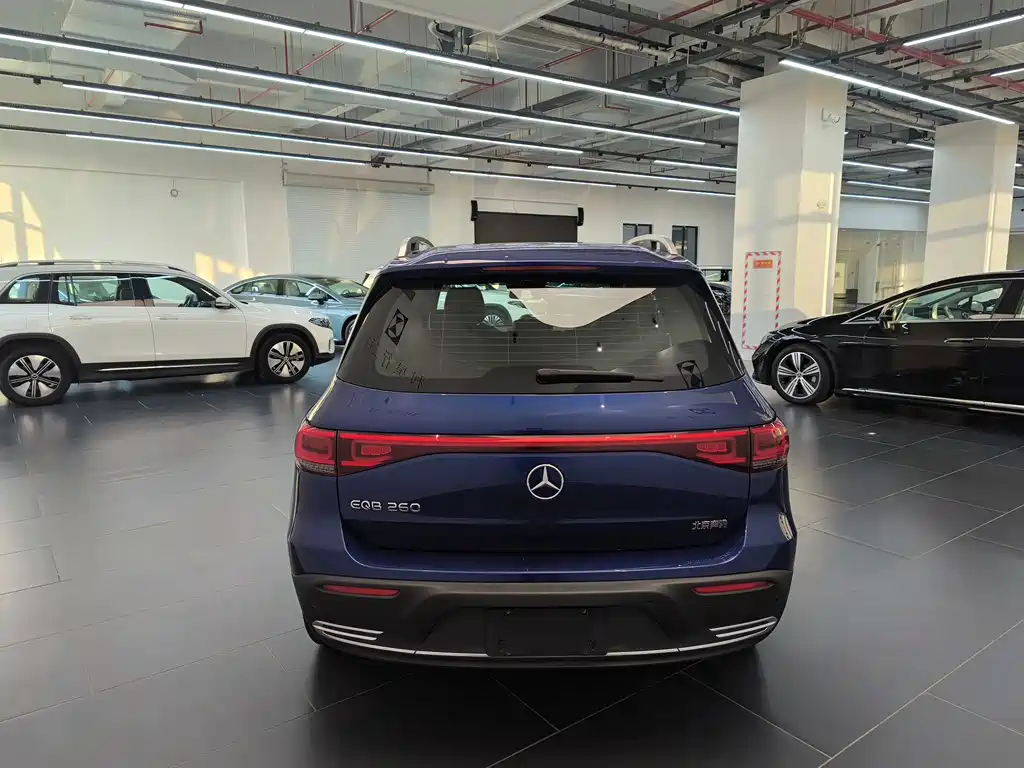 Mercedes-Benz EQB — миниатюра 9